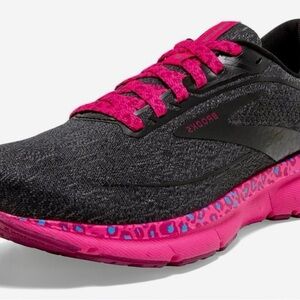 Brooks Women's Athletic Shoes - Black and Pink